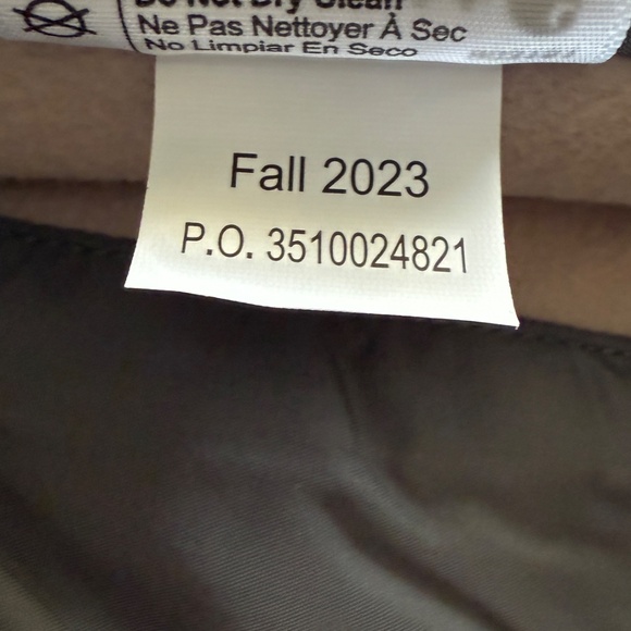 Carhartt Women's Rain Defender Insulated Jacket -Large- NWT - Picture 11 of 11